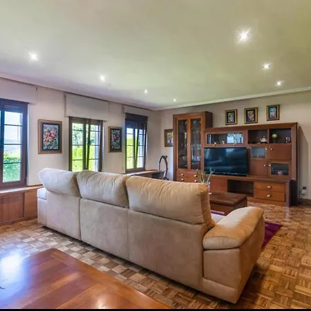 Chalet Valenzuela *